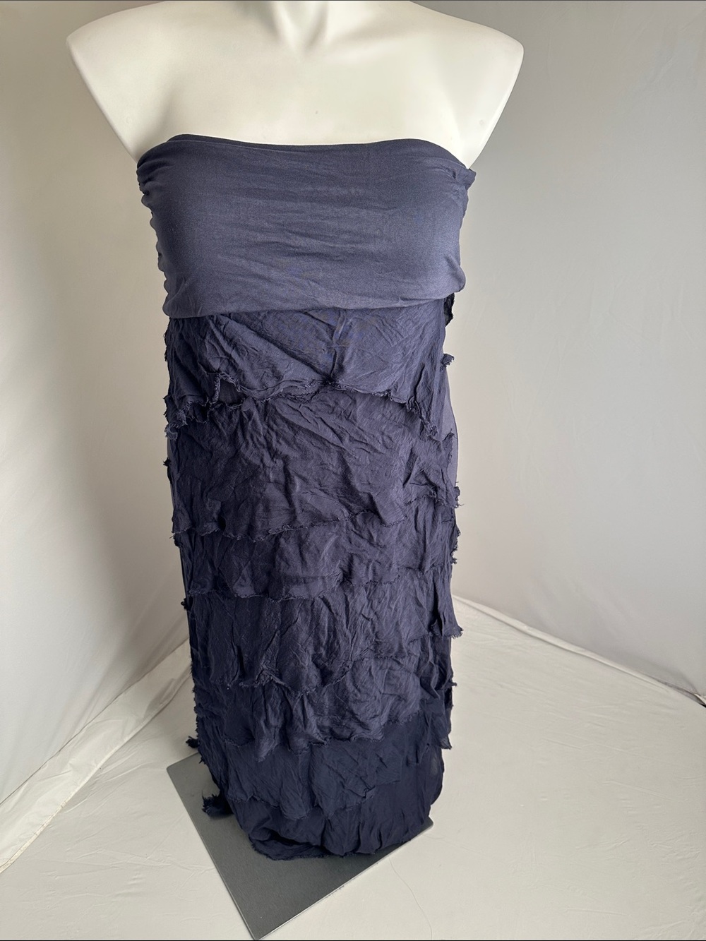 Tempo Paris navy blue tiered ruffle stretch skirt or dress